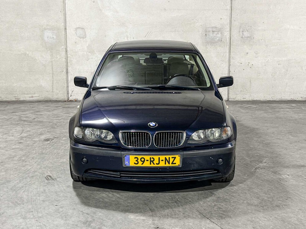 BMW 320i Executive 3-serie 170PK 2005 (Origineel-NL), 39-RJ-NZ 