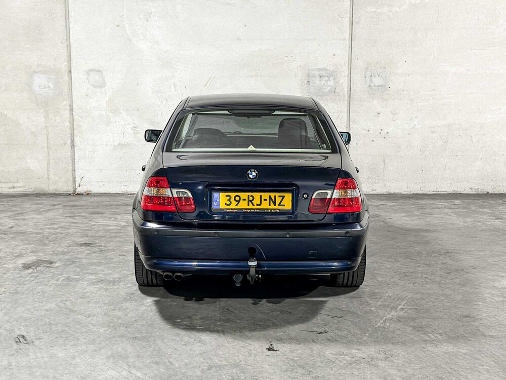 BMW 320i Executive 3-serie 170PK 2005 (Origineel-NL), 39-RJ-NZ 