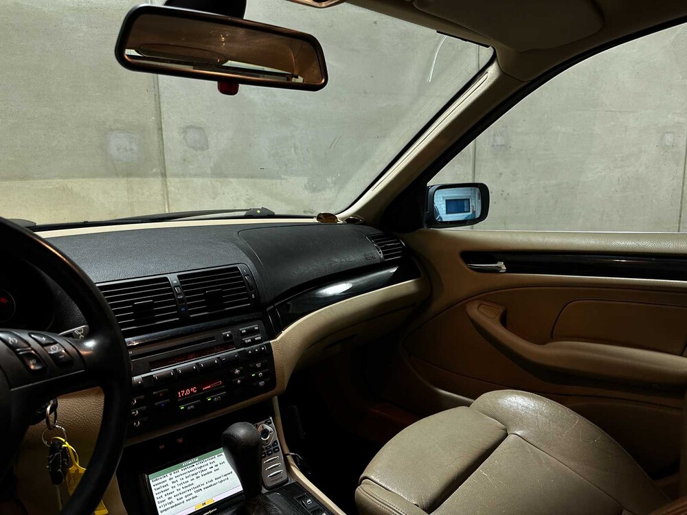 BMW 320i Executive 3-serie 170PK 2005 (Origineel-NL), 39-RJ-NZ 