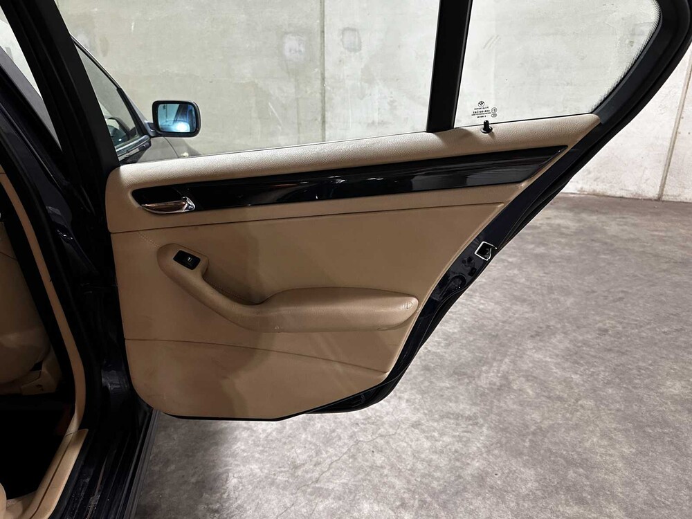 BMW 320i Executive 3-serie 170PK 2005 (Origineel-NL), 39-RJ-NZ 