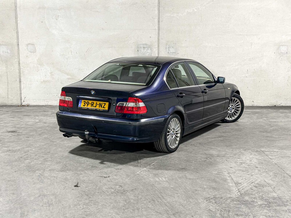 BMW 320i Executive 3-serie 170PK 2005 (Origineel-NL), 39-RJ-NZ 