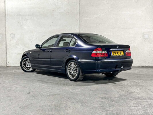 BMW 320i Executive 3-serie 170PK 2005 (Origineel-NL), 39-RJ-NZ