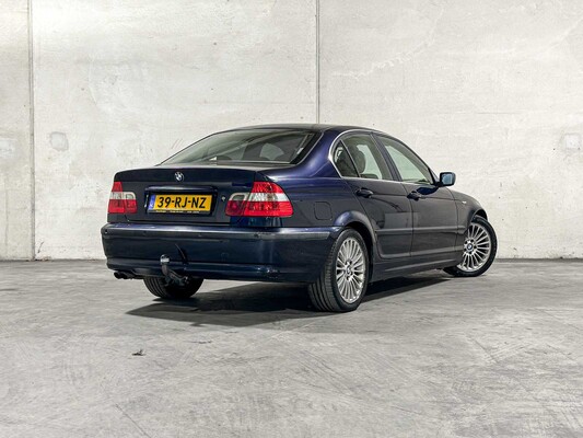 BMW 320i Executive 3-serie 170PK 2005 (Origineel-NL), 39-RJ-NZ