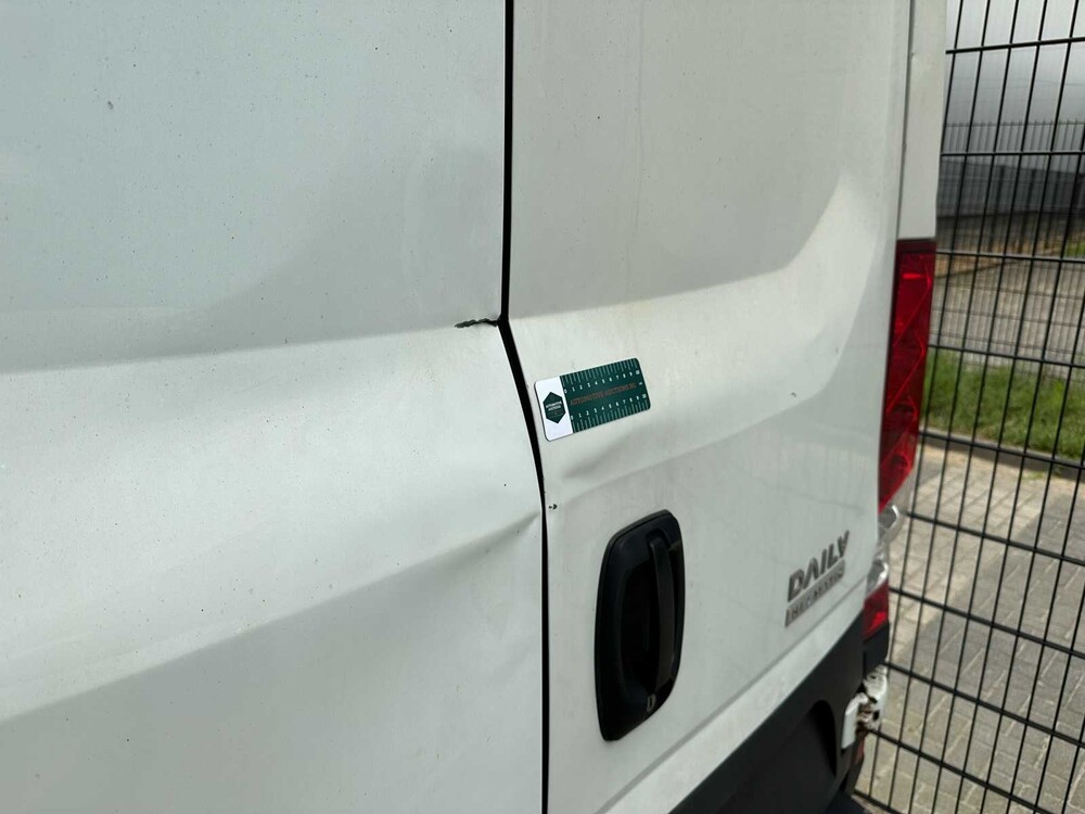 Iveco Daily 35S11V 2.3 410 H3 106pk 2016 (Origineel-NL) Automaat, VT-330-S