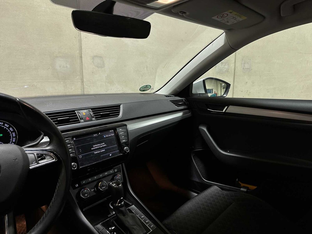 Skoda Superb Combi 1.6 TDI Style Business 120pk 2016 (Origineel-NL), KG-068-Z