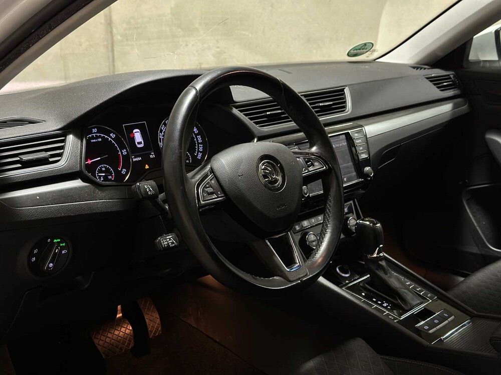 Skoda Superb Combi 1.6 TDI Style Business 120pk 2016 (Origineel-NL), KG-068-Z