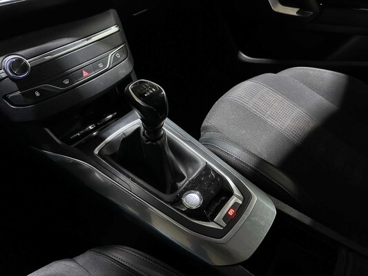 Peugeot 308 SW 1.2 PureTech Blue Lease Premium 5D 131pk 2020 (Origineel-NL), H-199-PD