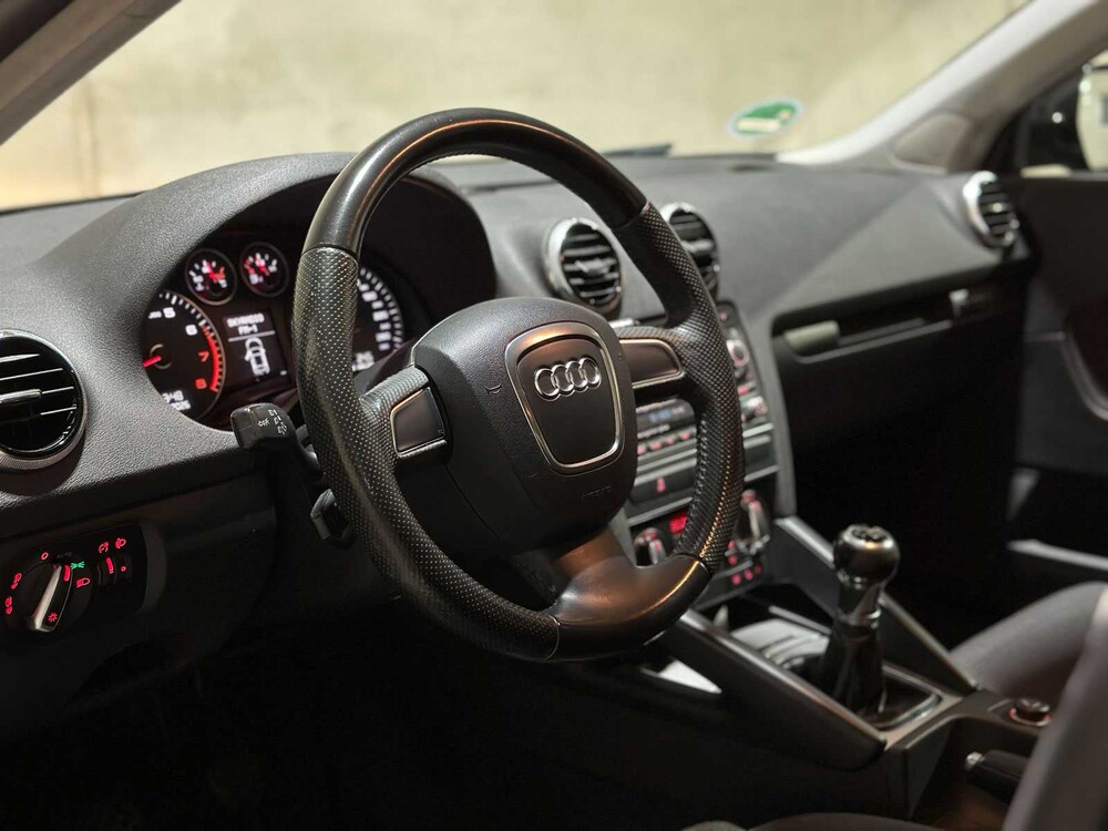 Audi A3 Sportback 1.8 TFSI Quattro Ambition Business Edition 160hp 2011 (Original-NL), 04-RBV-3