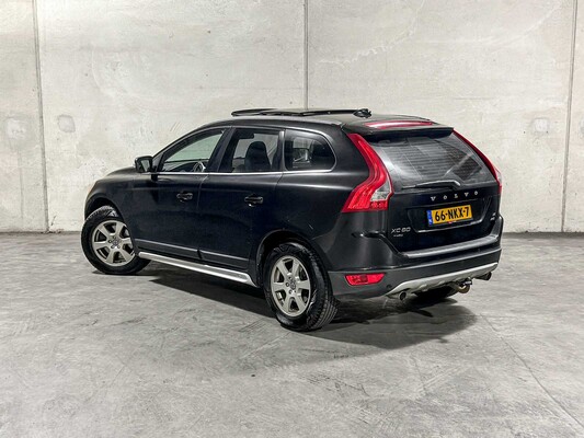 Volvo XC60 2.4 D5 AWD R-Design 205pk 2010, 66-NKX-7