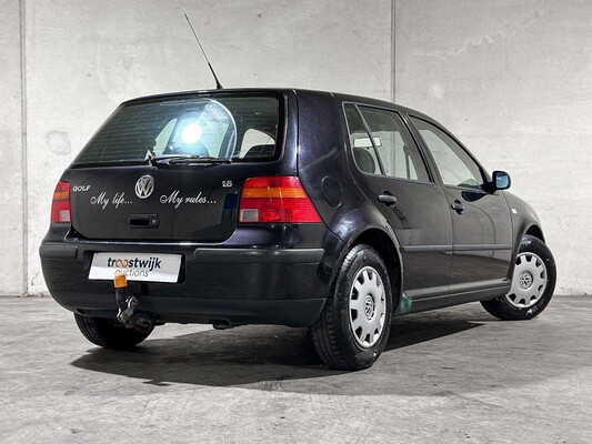 Volkswagen Golf 1.6 Trendline 101pk 2000, 99-DT-KF