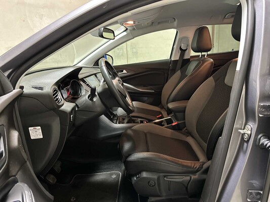 Opel Grandland X 1.2 Turbo Business Executive 131pk 2020 (Origineel-NL + 1e eigenaar), H-882-PB