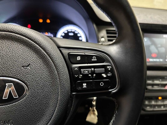 Kia Niro 1.6 GDi Hybrid Comfortline 103pk 2018, JLB-15-T