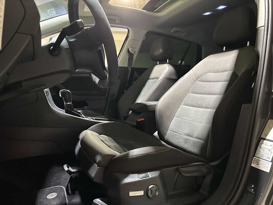 Volkswagen Golf 1.0 TSI Comfortline Business 110pk 2018 (Origineel-NL), RX-771-L