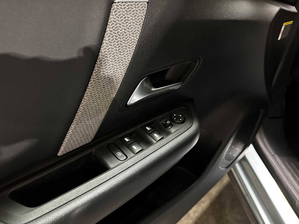 Citroen C4 1.2 Puretech Shine 131pk 2021, T-016-BX