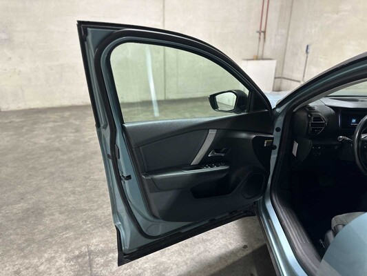 Citroen C4 1.2 Puretech Shine 131pk 2021, T-016-BX