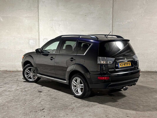 Mitsubishi Outlander 2.0 Intro Edition 147pk 2010 (Origineel-NL) Automaat, 43-NTH-8