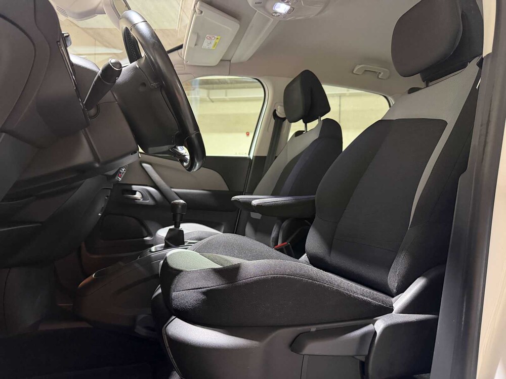Citroen C4 Picasso 1.2 PureTech Shine 131pk 2015, JH-153-R