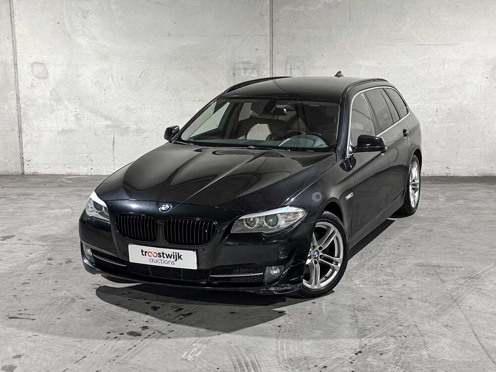 BMW 523i Touring High Executive 204pk 2010 5-serie F11, L-790-VL