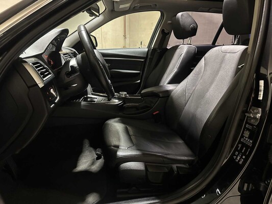 BMW 335d xDrive Touring Luxury 313pk 2015 3-serie, TF-222-V
