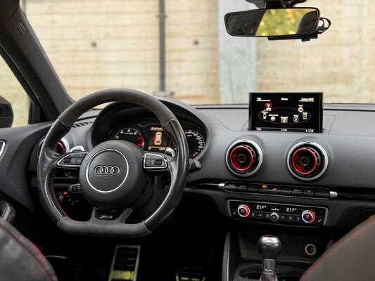 Audi RS3 Sportback 2.5 TFSI Quattro Pro Line Plus 367pk 2015, RG-769-N