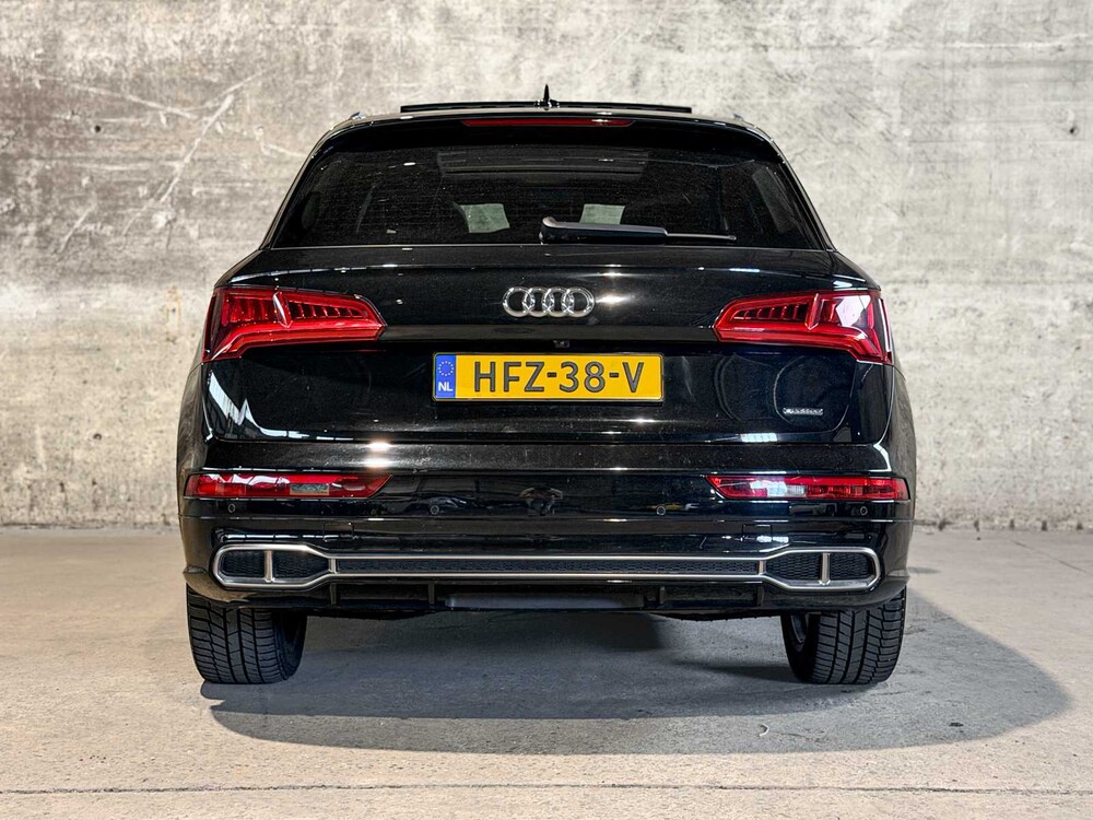 Audi Q5 55 TFSI e quattro Competition 367pk 2020, HFZ-38-V