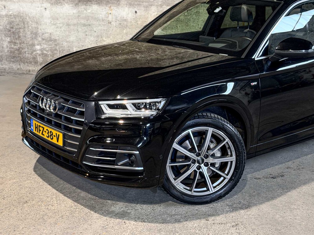 Audi Q5 55 TFSI e quattro Competition 367pk 2020, HFZ-38-V