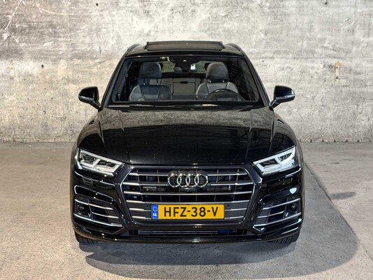 Audi Q5 55 TFSI e quattro Competition 367pk 2020, HFZ-38-V