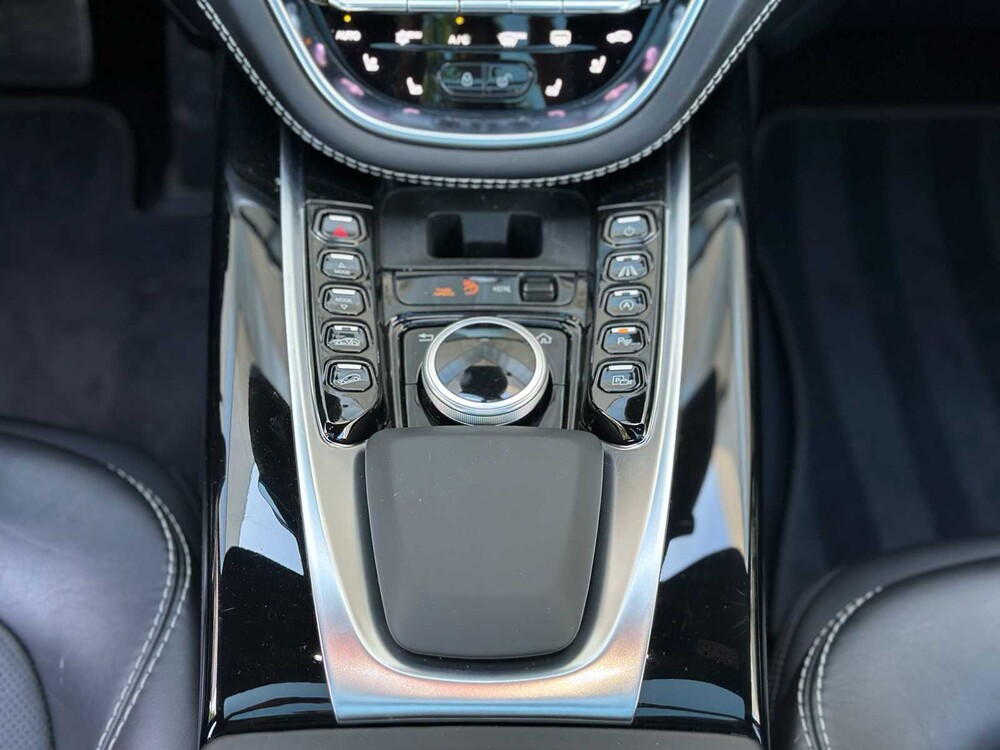 Aston Martin DBX 4.0 V8 1913 551pk 2020 (1 OF 500), HNT-92-V