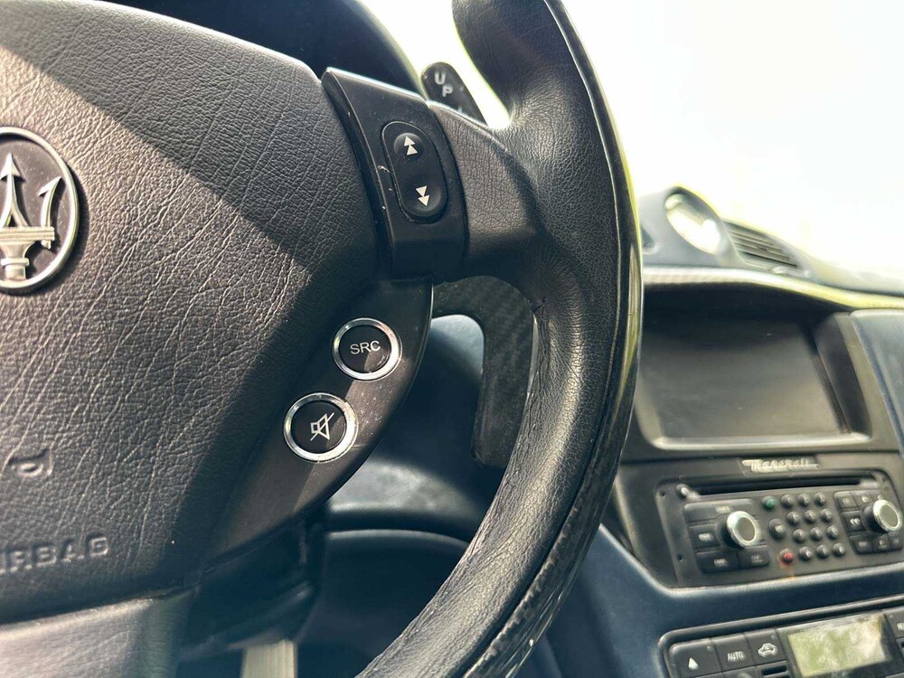 Maserati GranCabrio 4.7 V8 MC line 440pk 2012