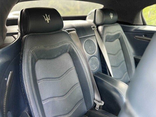 Maserati GranCabrio 4.7 V8 MC line 440pk 2012