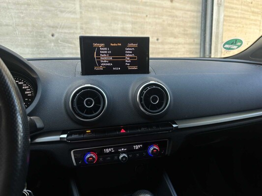 Audi A3 Sportback 1.8 TFSI Ambition Pro Line S 177pk 2013, ZJ-780-S