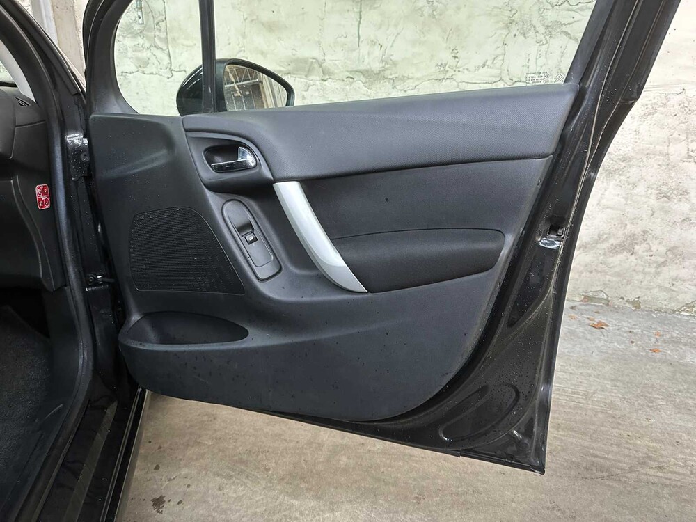 Citroen C3 1.4 VTi Ligne Business (Origineel-NL) 95pk 2010, 95-LVV-1