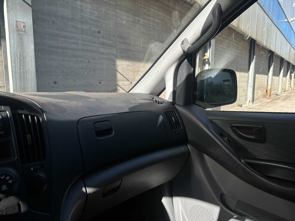 Hyundai H-1 H 300 2.5 CRDi Dynamic Dubbel Cabine 168pk 2009 (Origineel-NL), 5-VBR-80