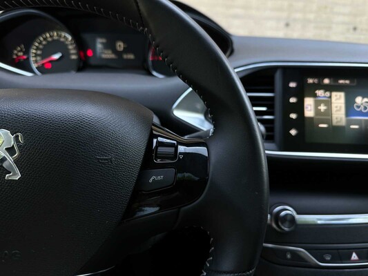 Peugeot 308 1.6 THP Blue Lease Premium 154pk 2014, 3-TGR-06