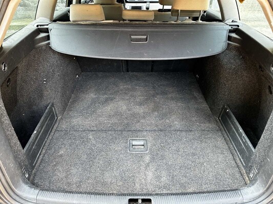 Volkswagen Passat Variant 1.4 TSI Comfl BlueMotion 122pk 2010 (Origineel-NL), 86-LFP-6