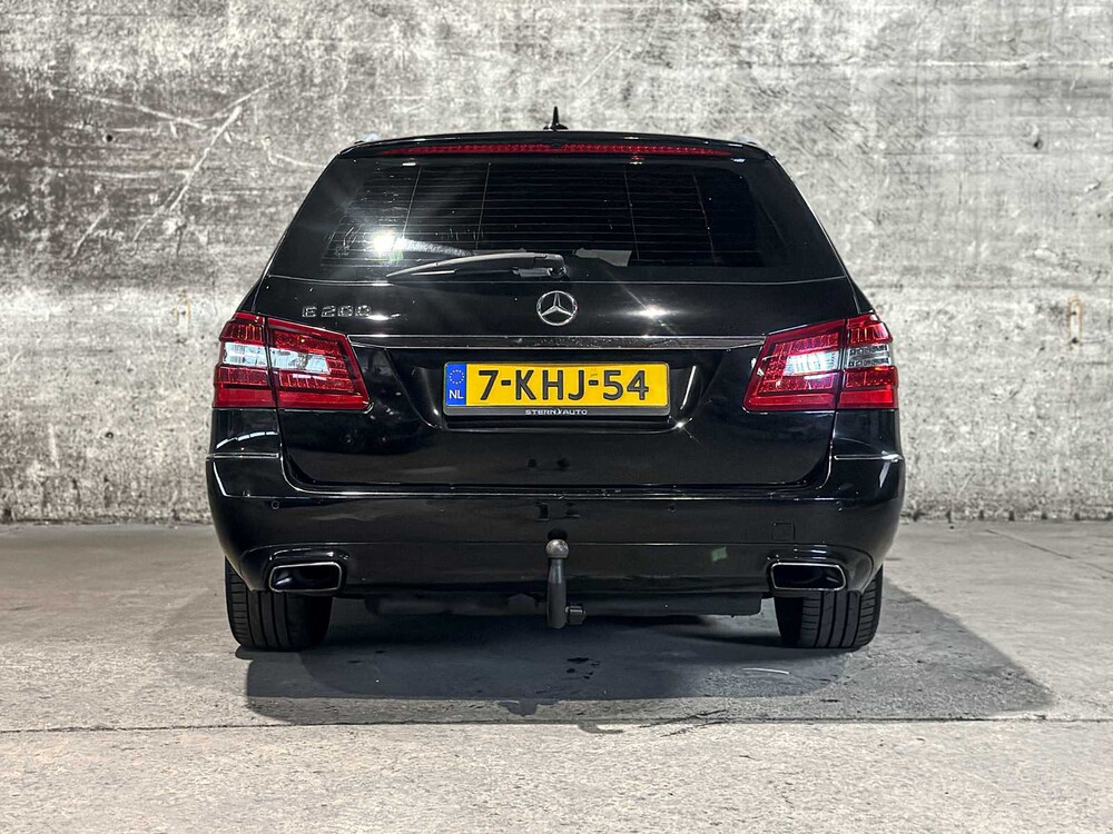 Mercedes-Benz E200 Estate CGI Business Class Avantgarde E-klasse 184pk 2012, 7-KHJ-54