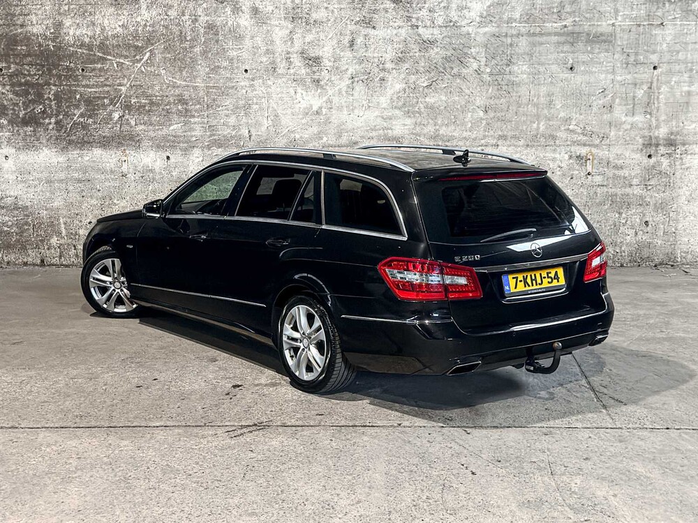 Mercedes-Benz E200 Estate CGI Business Class Avantgarde E-klasse 184pk 2012, 7-KHJ-54