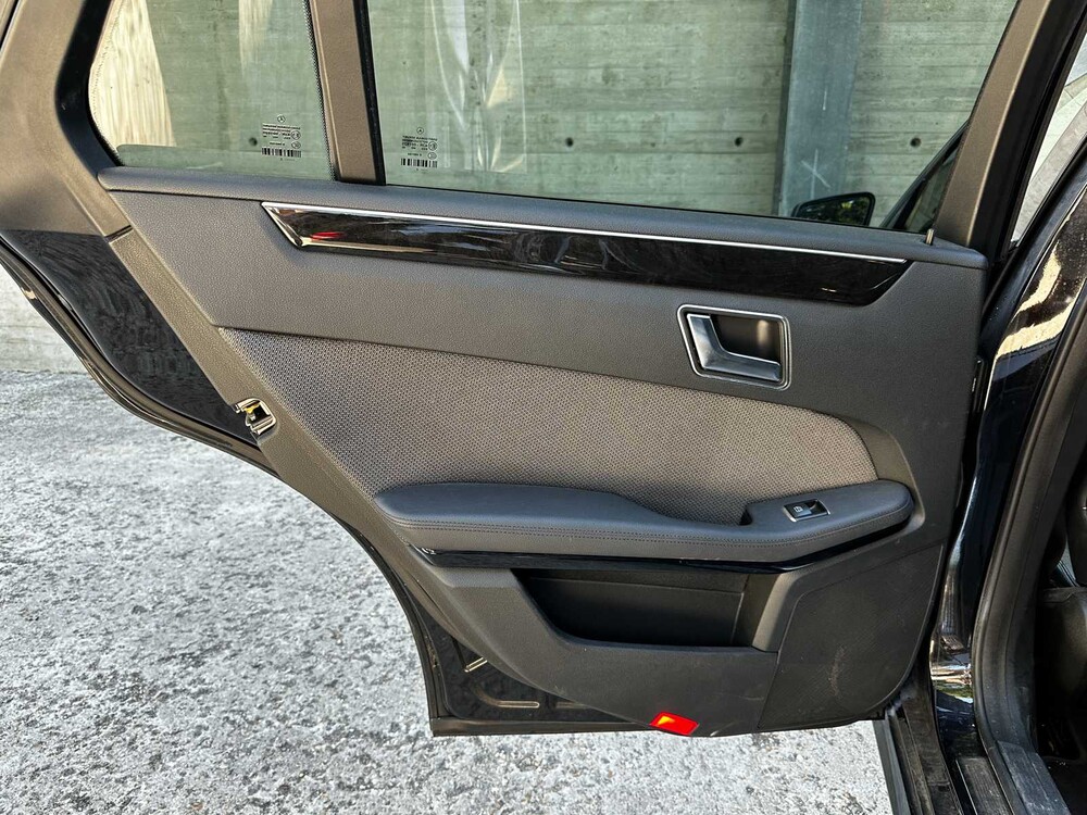Mercedes-Benz E200 Estate CGI Business Class Avantgarde E-klasse 184pk 2012, 7-KHJ-54