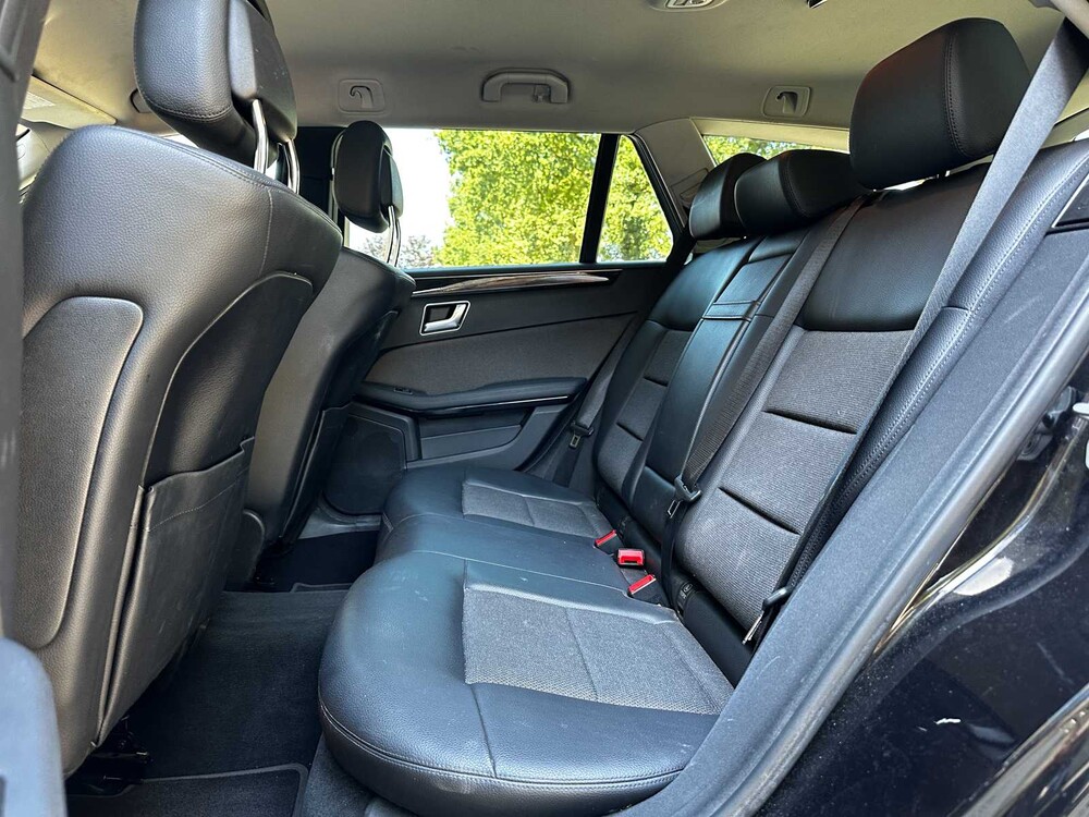 Mercedes-Benz E200 Estate CGI Business Class Avantgarde E-klasse 184pk 2012, 7-KHJ-54