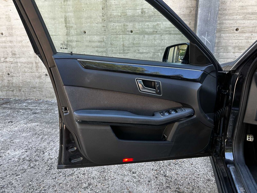 Mercedes-Benz E200 Estate CGI Business Class Avantgarde E-klasse 184pk 2012, 7-KHJ-54