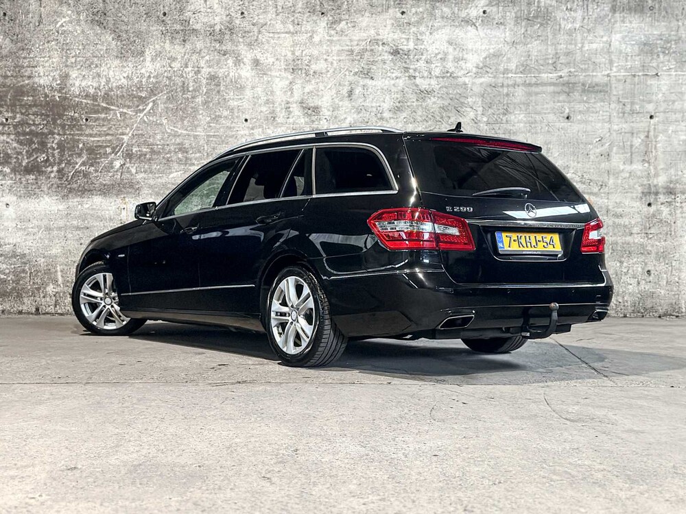 Mercedes-Benz E200 Estate CGI Business Class Avantgarde E-klasse 184pk 2012, 7-KHJ-54