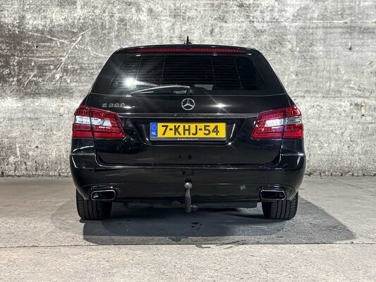 Mercedes-Benz E200 Estate CGI Business Class Avantgarde E-klasse 184pk 2012, 7-KHJ-54