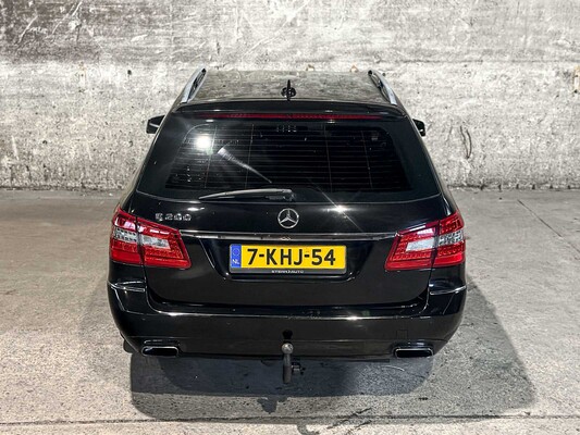 Mercedes-Benz E200 Estate CGI Business Class Avantgarde E-klasse 184pk 2012, 7-KHJ-54
