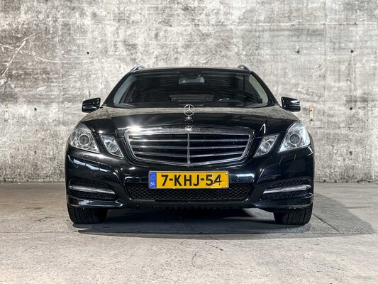 Mercedes-Benz E200 Estate CGI Business Class Avantgarde E-klasse 184pk 2012, 7-KHJ-54