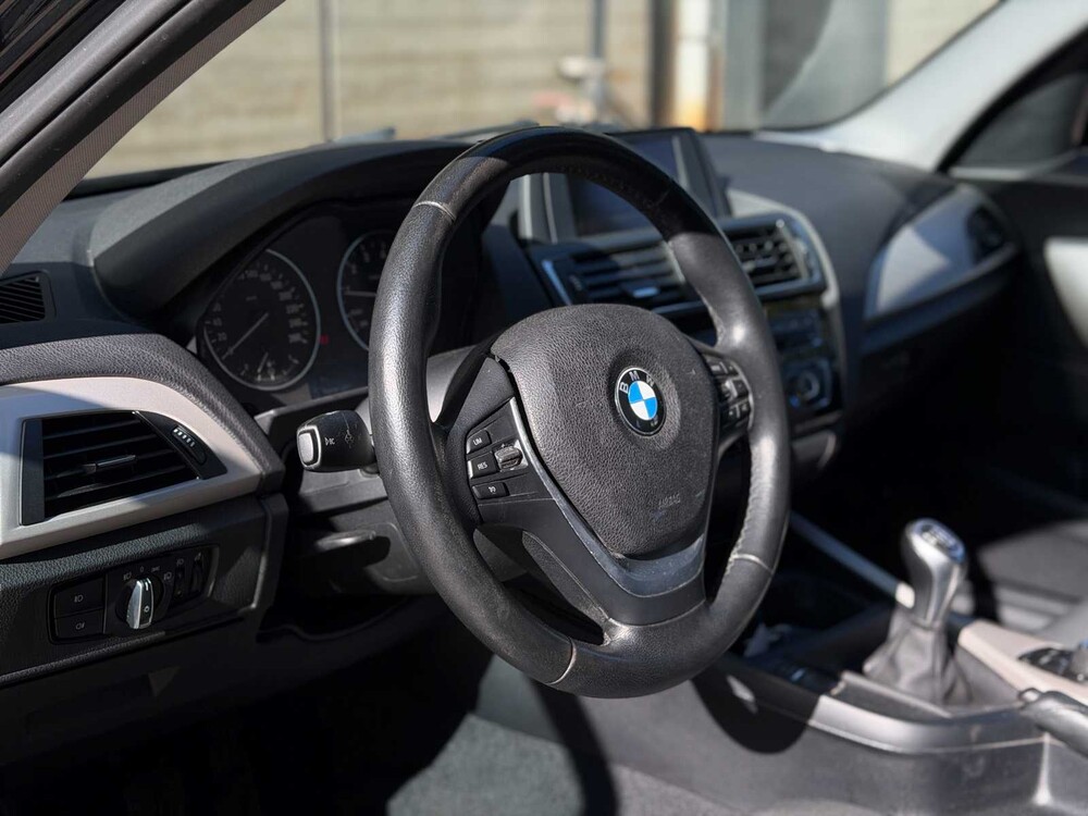 BMW 116i Sport 1-serie 109pk 2016, NL-656-X