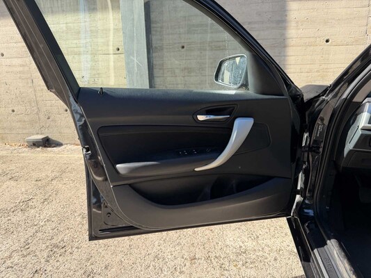 BMW 116i Sport 1-serie 109pk 2016, NL-656-X