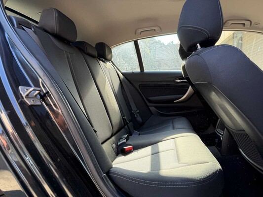 BMW 116i Sport 1-serie 109pk 2016, NL-656-X