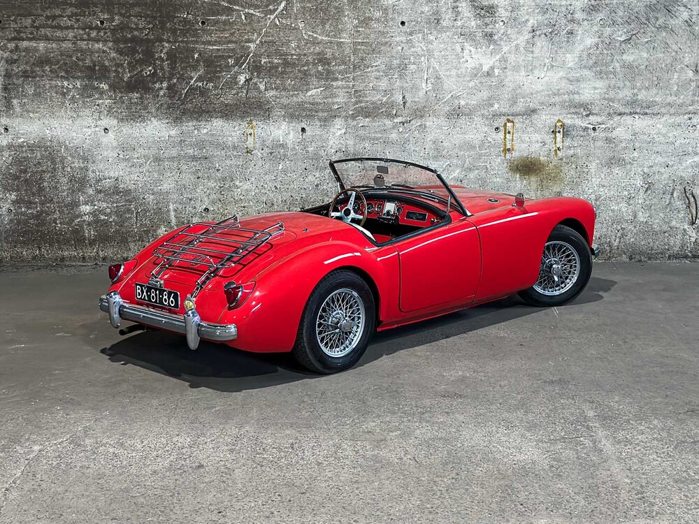 MG MGA Cabriolet 1957, BX-81-86