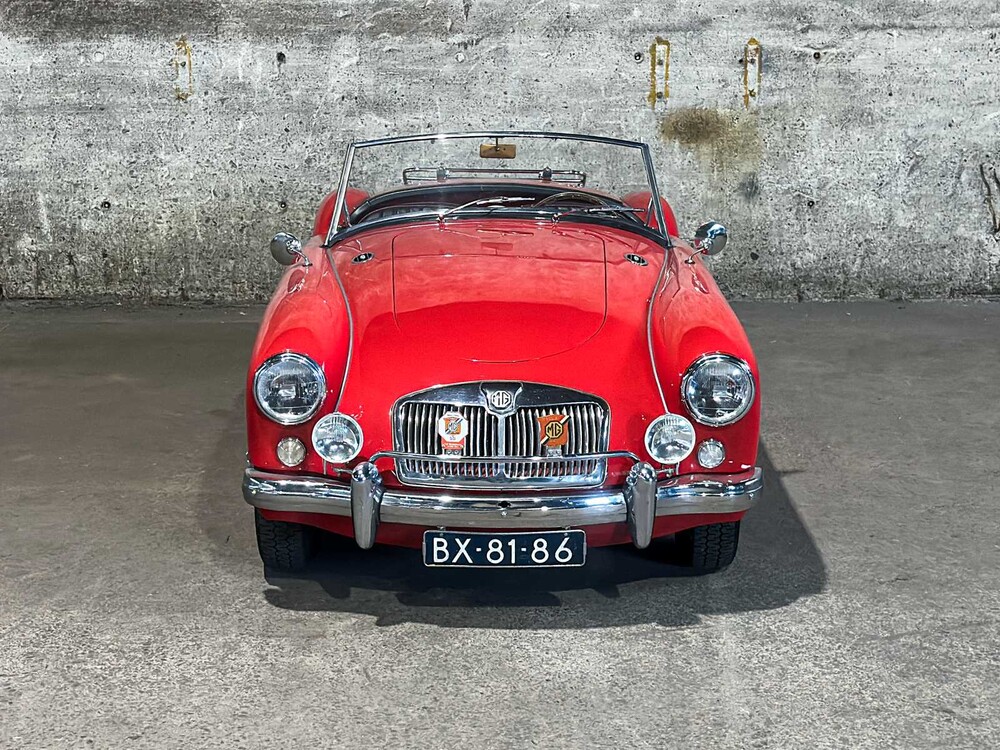 MG MGA Cabriolet 1957, BX-81-86