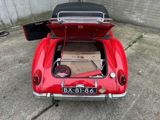 MG MGA Cabriolet 1957, BX-81-86
